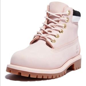 - Timberland Womens 8.5 (7Y) Pink NIB